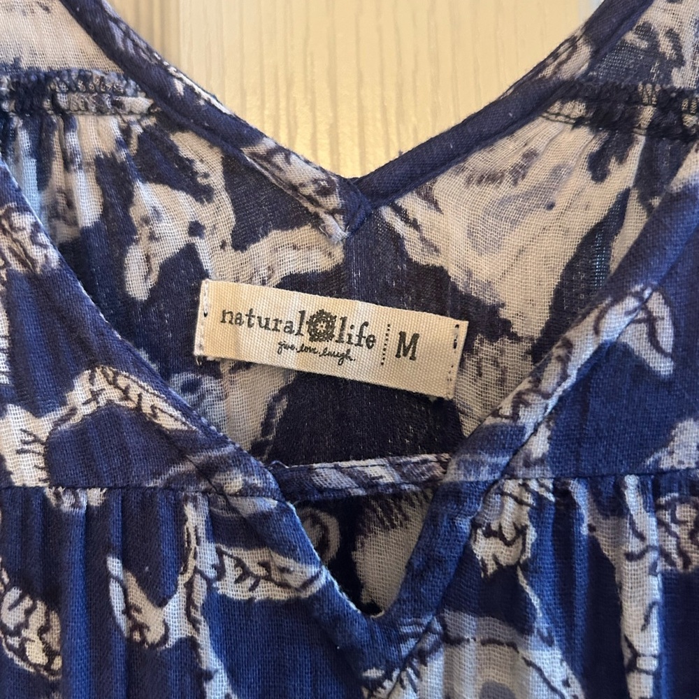 Natural Life - Poppish White Flower and Dark Blue Dress - Med but can fit Lge. - Picture 2 of 4